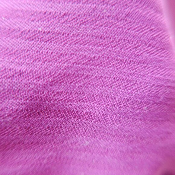 Lululemon Women 4 Deep Fuchsia Shorts - Picture 13 of 14